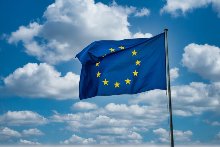 UE verso la sovranità digitale, è tempo del Chips Act